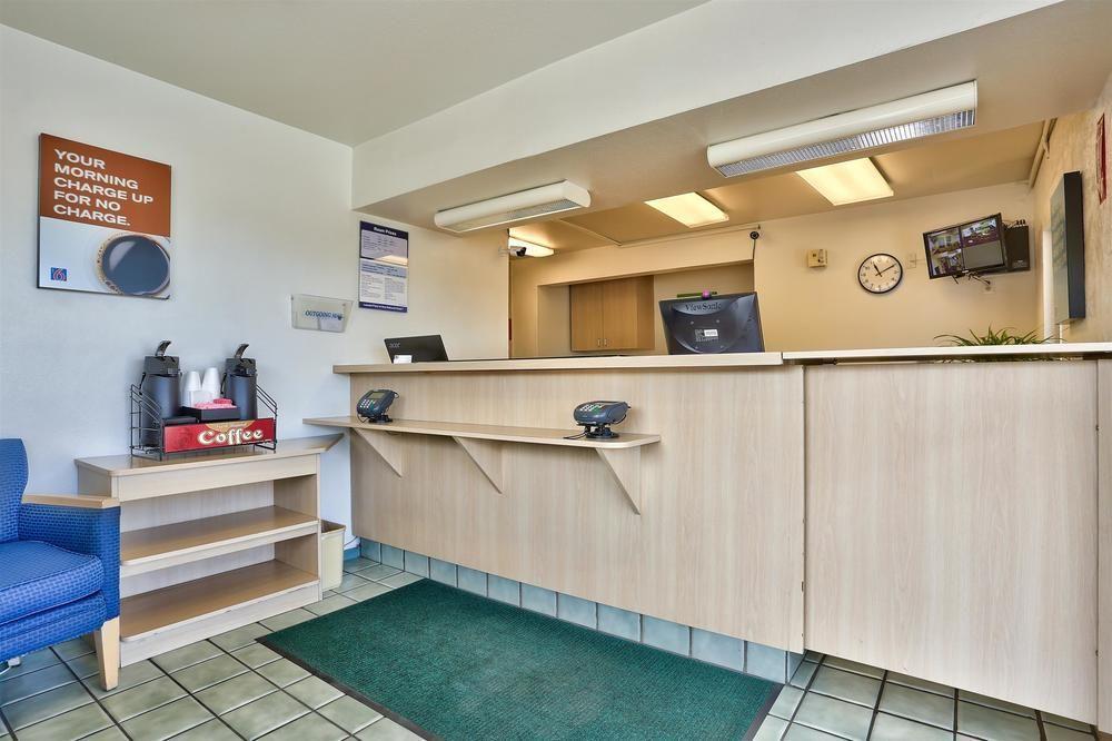 Hotel 6-youngtown, Az - Phoenix - Sun